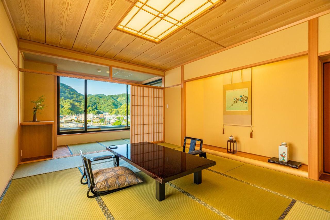 Izu Mitohama Shotokan Numazu Luaran gambar